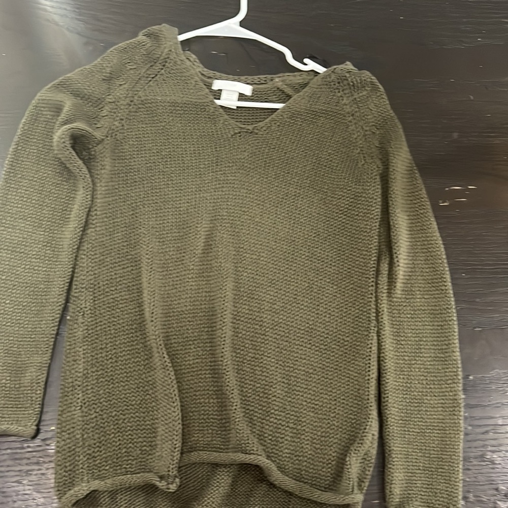 Cute chic sweater